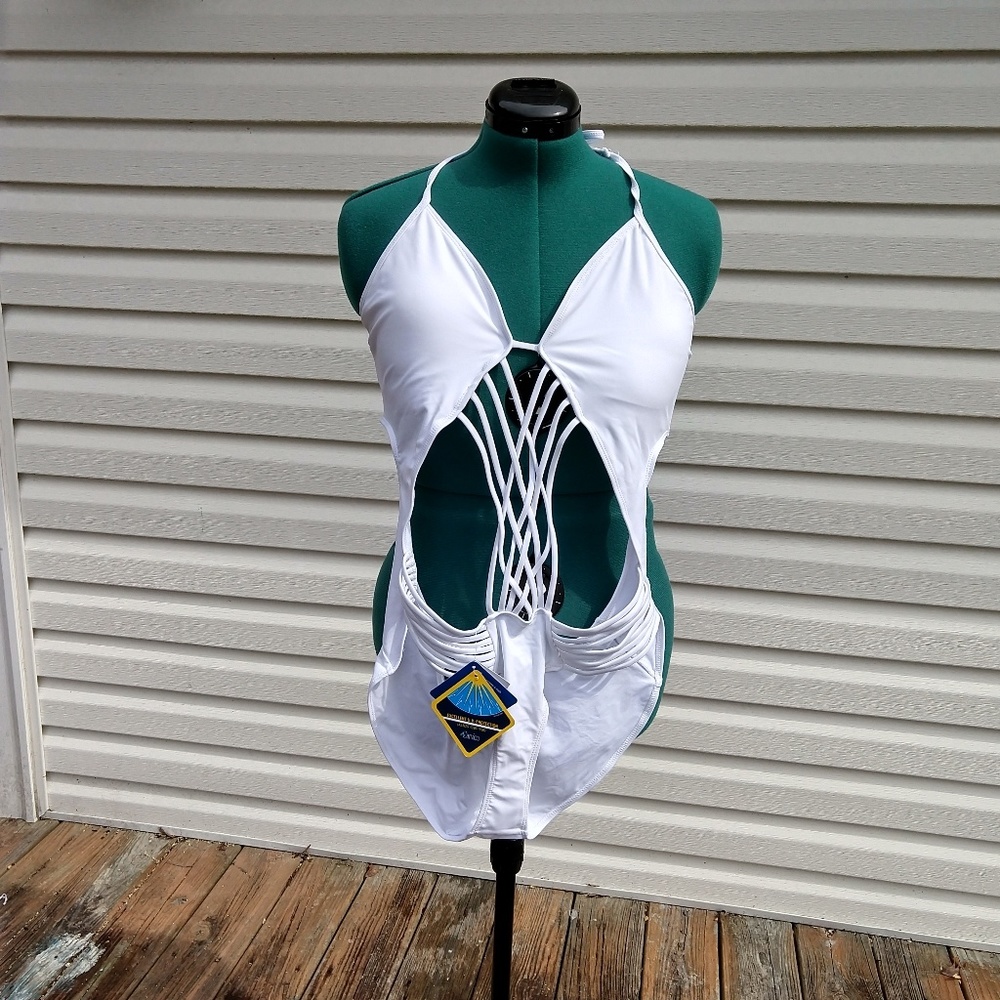 Fabletics nwt strappy white monokini bathing suit